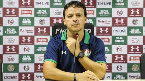 Ex-técnico do Fluminense, Fernando Diniz é demitido do Santos