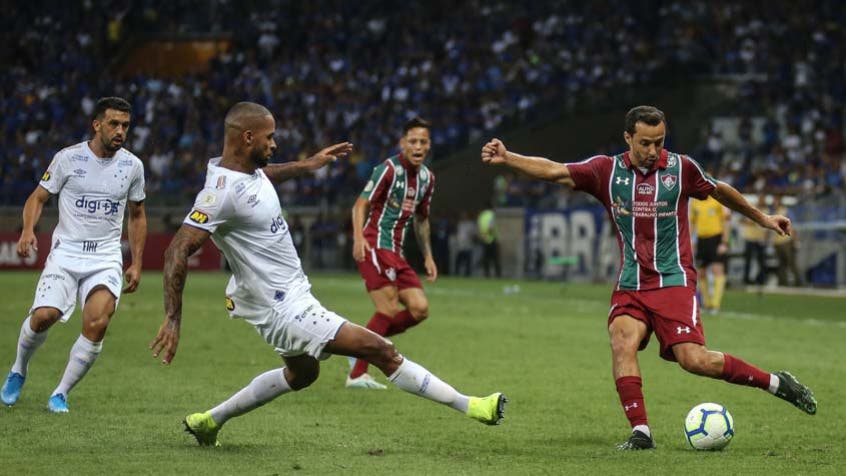 Fifa determina que Cruzeiro perca 6 pontos no Brasileiro, mas clube recorre
