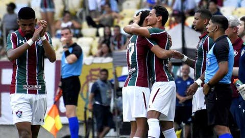 Ex-goleiro tricolor considera possível Ganso e Nenê jogarem juntos