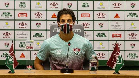 Hudson destaca postura exemplar de clube e torcida do Fluminense