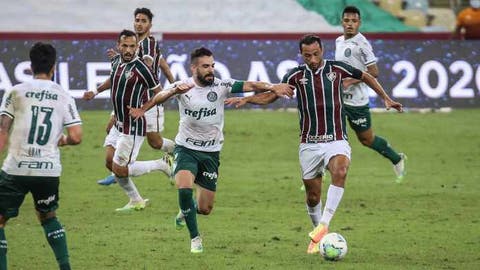 Yago critica anti-jogo do Palmeiras e atuação do árbitro