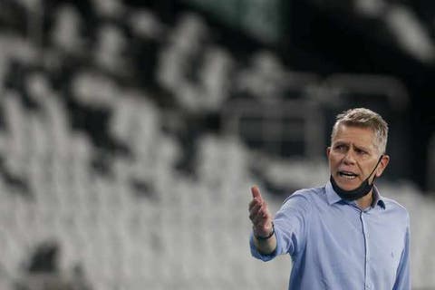 Próximo adversário do Fluminense, Botafogo anuncia mudança de técnico