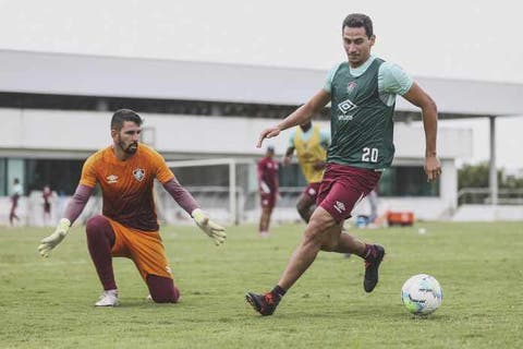 Técnico projeta como poderá utilizar Ganso no Fluminense