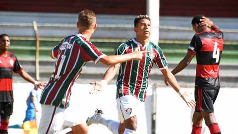 Matheus Martins destaca tranquilidade em gol feito contra o Fla com toque entre as pernas do goleiro