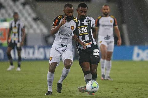 Atacante da base tricolor alfineta Botafogo após rebaixamento