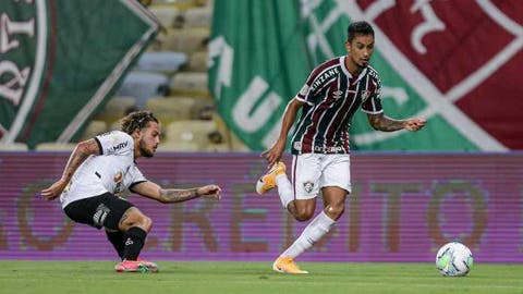 Marcão elogia setores do Fluminense e sai em defesa de Lucca