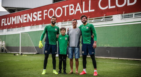 Fluminense lamenta o falecimento do pai de Muriel e Alisson