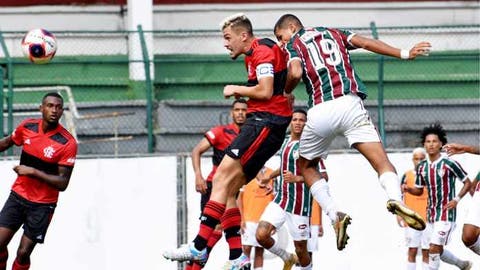Volante avalia vitória tricolor no clássico pelo Carioca sub-20