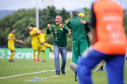 Ex-técnico do Flu diz ter recusado convites de clubes das Séries A e B para permanecer na C