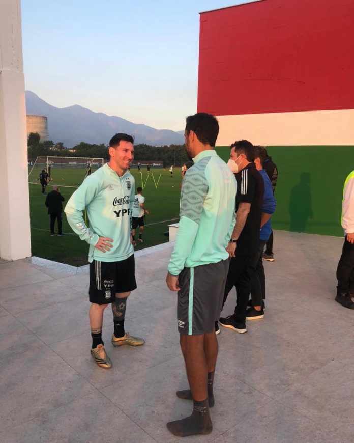 Fluminense brinca e faz montagem com foto de Messi e Cristiano