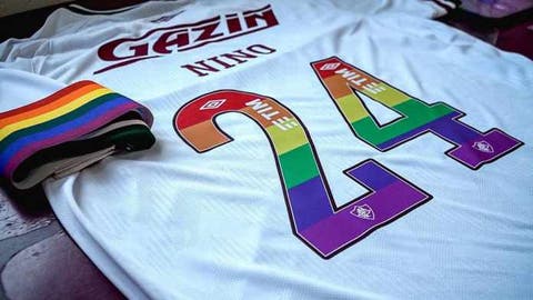 Saiba quanto o Flu arrecadou com leilão de camisas em prol da causa LGBTQIA+