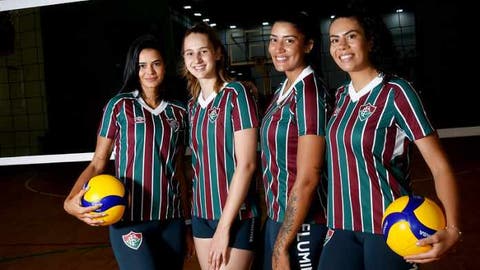 Flu apresenta elenco feminino do vôlei reformulado para a temporada