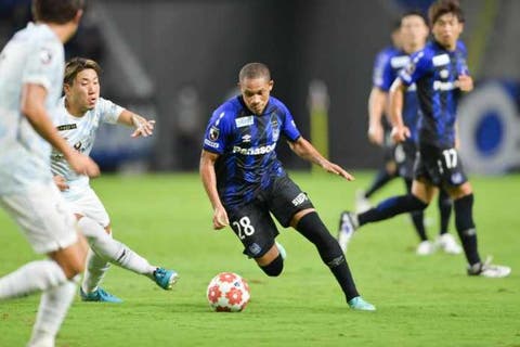 Vídeo - Ex-Flu, Wellington Silva marca e ajuda a classificar seu time no Japão
