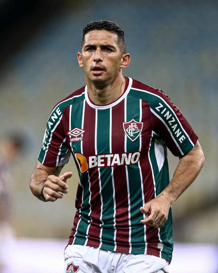 Ex-Fluminense, Danilo Barcelos é anunciado por clube paulista