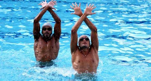 Fluminense apresenta o primeiro dueto masculino de nado artístico