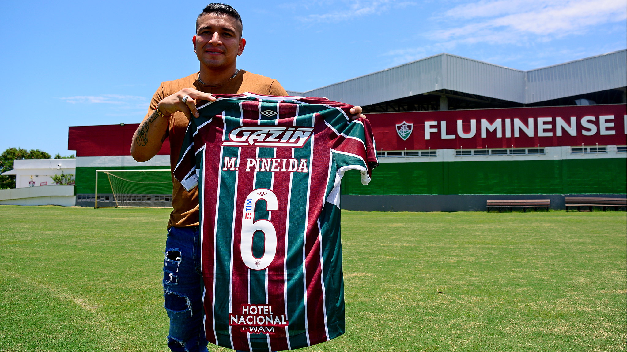 Perto do Fluminense, Cristiano, do Sheriff, fala ao L! sobre