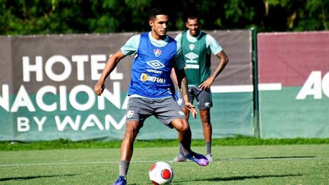 Cristiano é reintegrado ao elenco do Fluminense