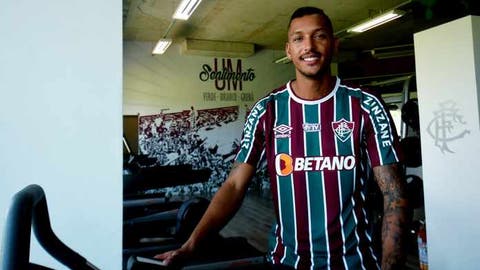 Temporada com várias competições no Fluminense empolga David Duarte