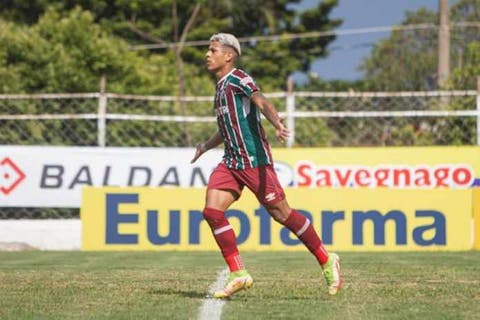 Matheus Martins explica decisão de jogar na Copinha após falecimento de avô