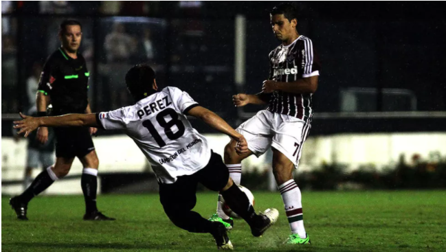 Fluminense x Olimpia 2013