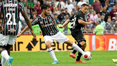 Martinelli considera normal pressão para Fluminense apresentar futebol melhor