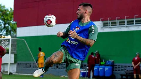 Nathan segue fora; Fluminense tem novidade na delegação em Santos