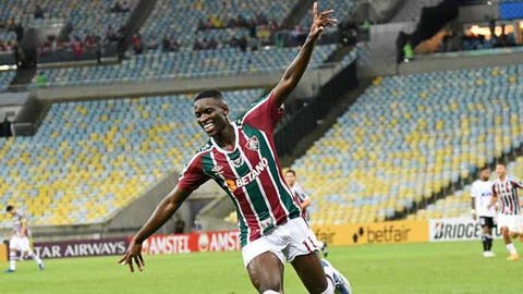 Em ritmo de despedida, Luiz Henrique reencontra adversário especial pelo Fluminense