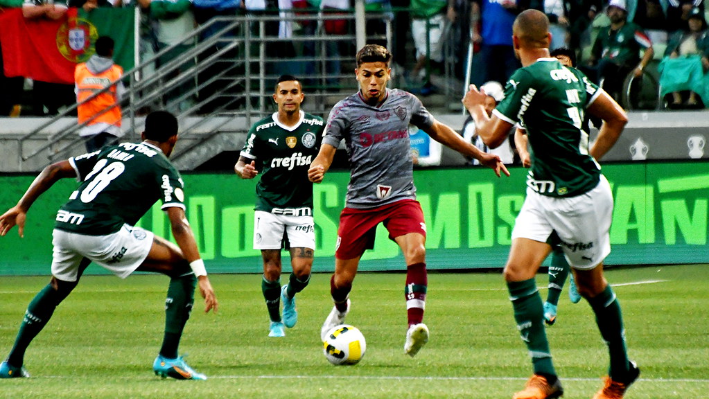 Lateral projeta duelo contra o Palmeiras: Todos os jogos são decisões -  Fluminense: Últimas notícias, vídeos, onde assistir e próximos jogos