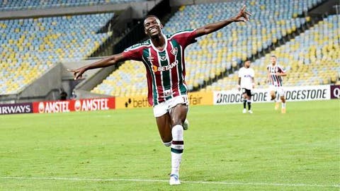 Em alta no Betis, ex-Fluminense Luiz Henrique vira alvo de gigantes ingleses