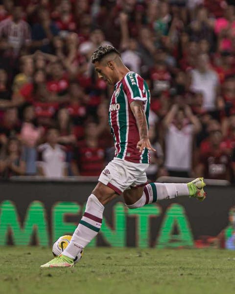 Matheus Martins justifica gol perdido diante do Flamengo