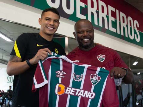 Thiago Silva assinará com o Fluminense já nesta terça, banca TV