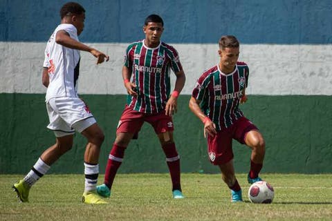 Na frente para a decisão da Copa Rio sub-15, técnico pede inteligência ao Fluminense