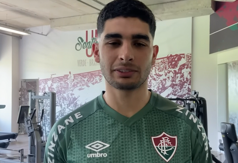 Feliz pelo retorno, Araujo projeta passagem mais longa no Fluminense