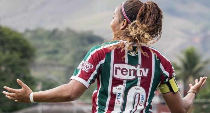 Fluminense parabeniza lateral campeão brasileiro conhecido como 'caçador de  urubu' - Fluminense: Últimas notícias, vídeos, onde assistir e próximos  jogos