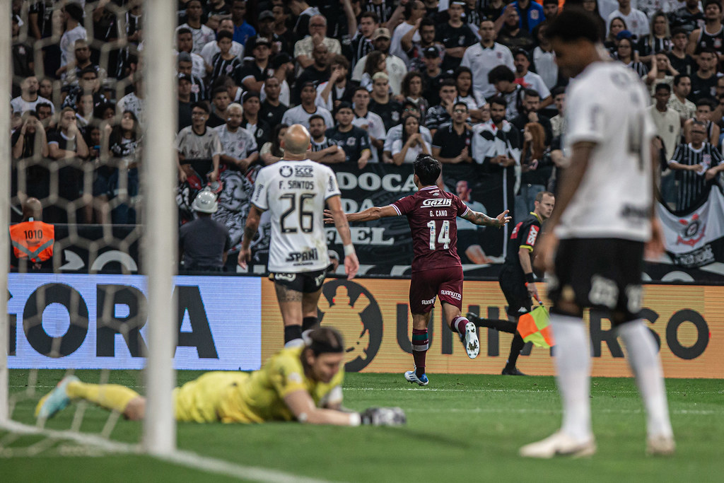 Atuações do Fluminense: Cano leva nota 10 em jogo espetacular da equipe, fluminense