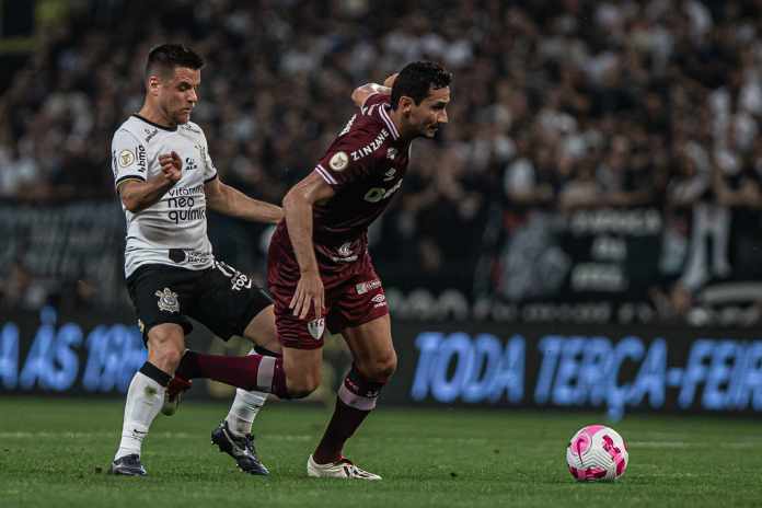 Saiba onde assistir ao jogo entre Corinthians e Fluminense