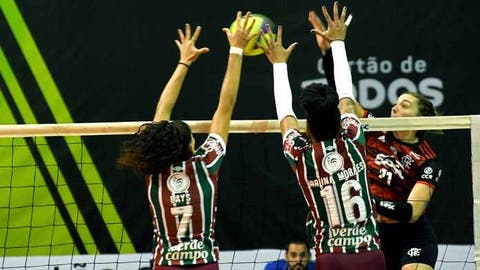 Fluminense leva virada no tie-break e é vice-campeão feminino estadual de vôlei