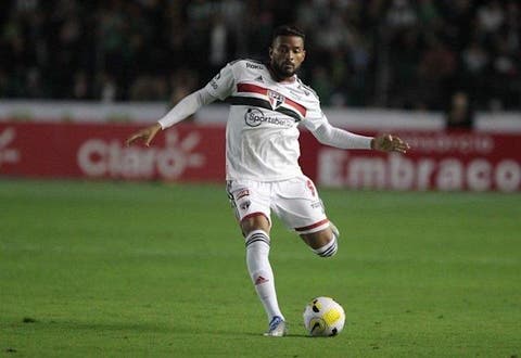 Alvo do Fluminense, Reinaldo confirma saída do São Paulo