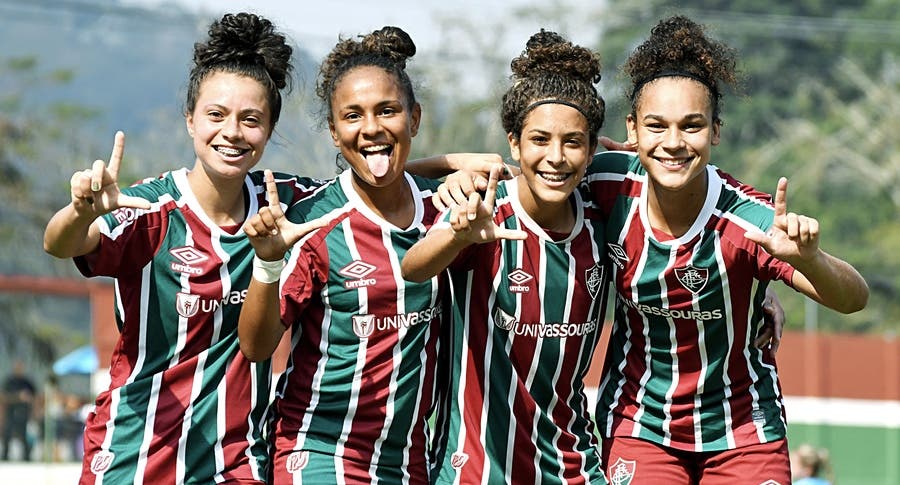 Futebol Feminino do Flu realiza jogo-treino com o Sub-14 masculino
