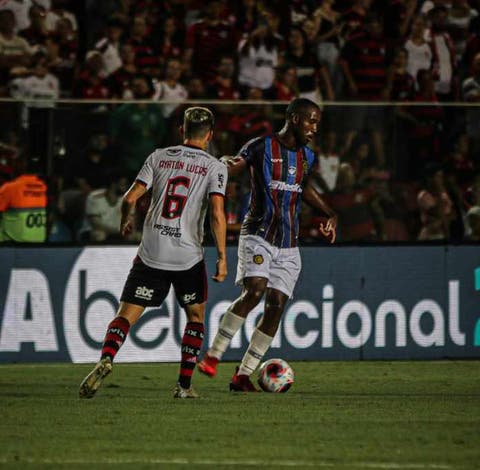 Adversário do Fluminense, Madureira não sofreu gols de Flamengo e Vasco