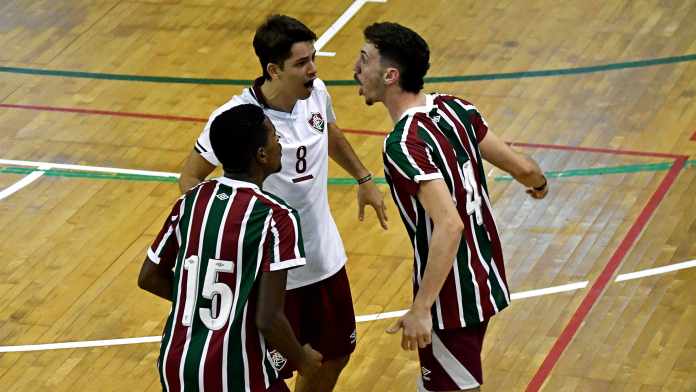 Fluminense tem fim de semana de vitórias no Estadual de Basquete