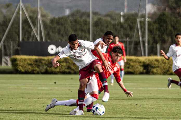 Flu vai a campo nesta quinta pelo Brasileiro sub-17; veja a classificação