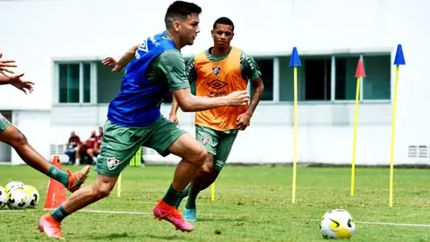 Londrina encaminha contratação de lateral-esquerdo do Fluminense