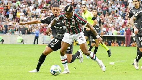 Em rede social, internautas pedem para Fluminense entregar o jogo com o Santos