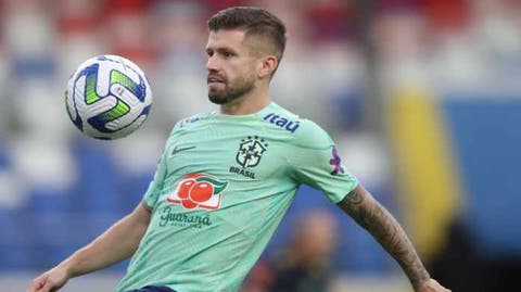 Ex-Fluminense, Caio Henrique fala sobre recuperação pós-cirurgia e sonho de retorno à seleção