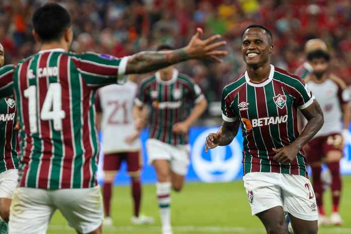 Qual canal vai passar o jogo do Fluminense x Flamengo hoje (16/07)? Passa  na GLOBO ou SPORTV? Veja onde assistir Fluminense x Flamengo ao vivo com  imagens - Portal da Torcida