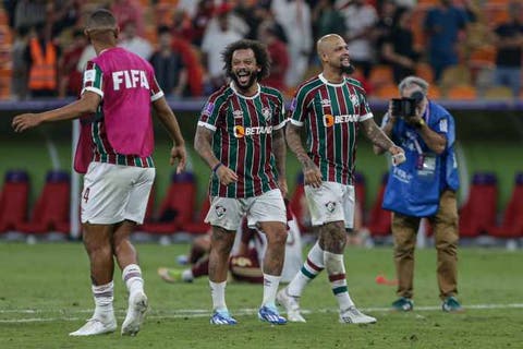 Com Douglas Costa, Fluminense terá quatro jogadores que defenderam a seleção em Copas
