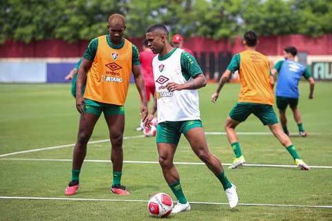 Marlon avalia início de trabalho do Fluminense por mais uma temporada sólida
