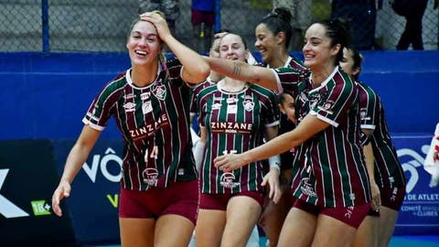 Fluminense vence pela Superliga de vôlei e sobe na tabela