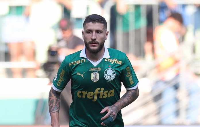SENTADO NO CONTRATO? Zé Rafael permanece no Palmeiras e divide opiniões da torcida